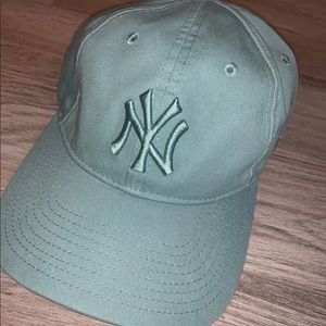 Yankee women’s baseball cap
